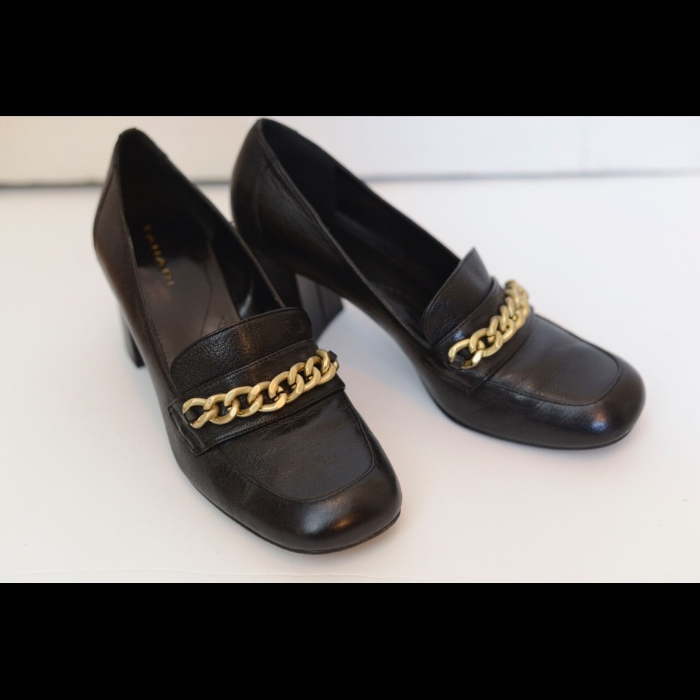 Tahari “Lulu” heel